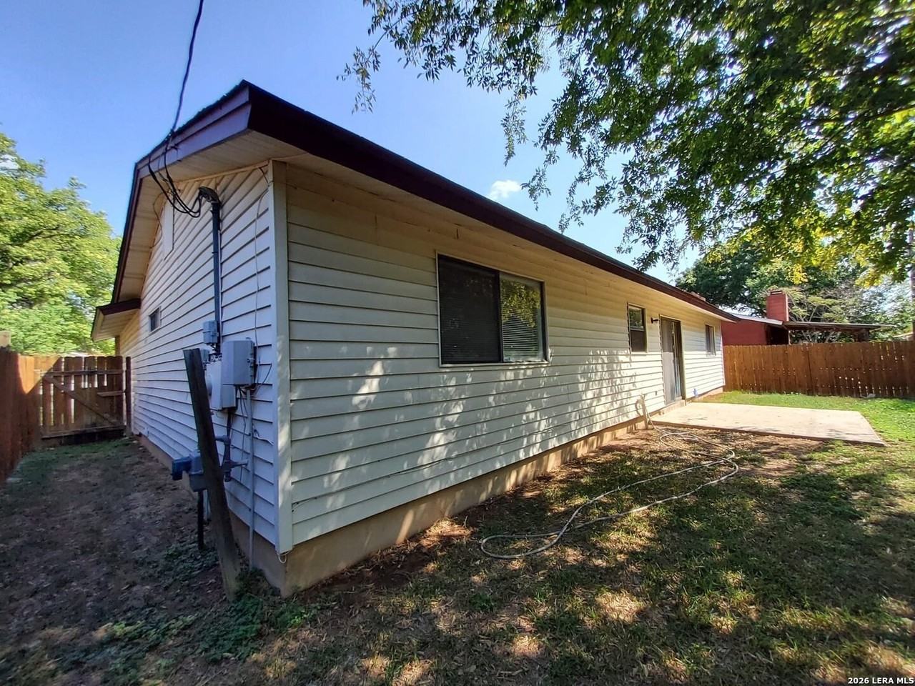 9414 Valley Dale St - Photo 4 of 15