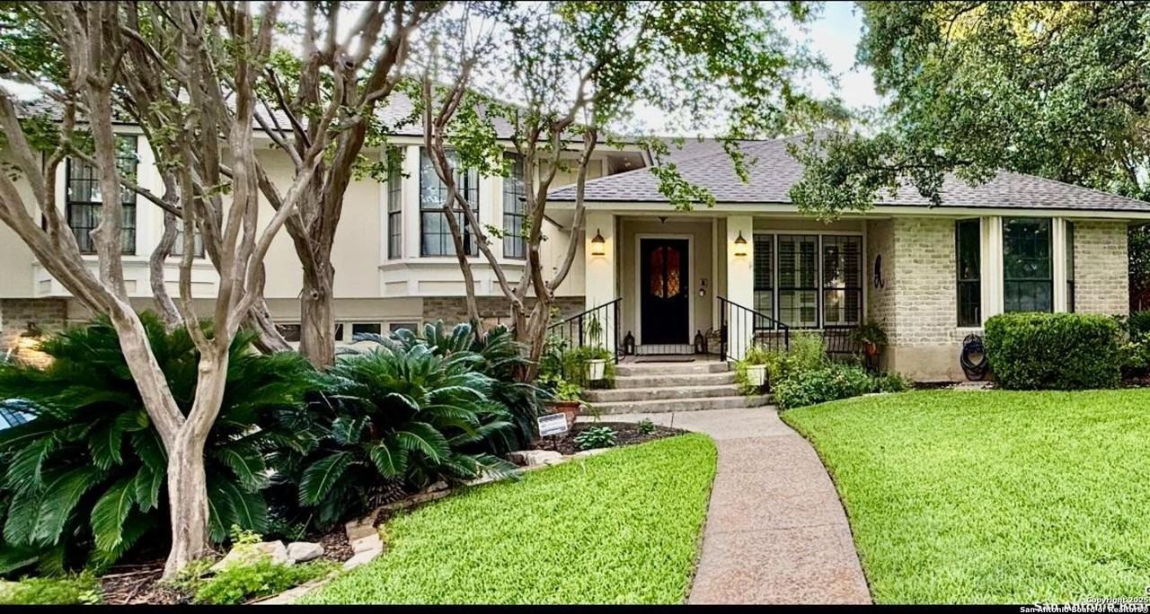 11323 Whisper Dawn St - Photo 2 of 22