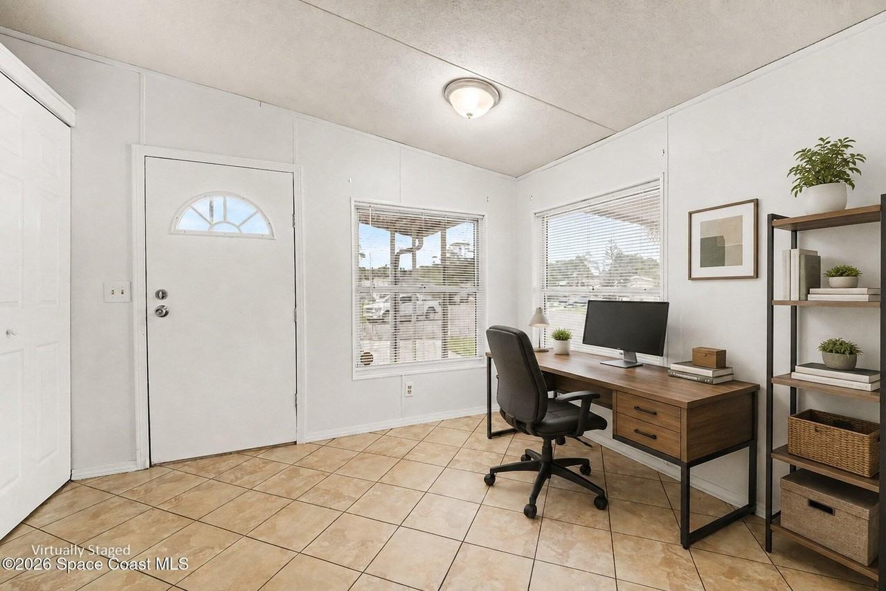 1612 Cocoa Bay Blvd - Photo 5 of 13