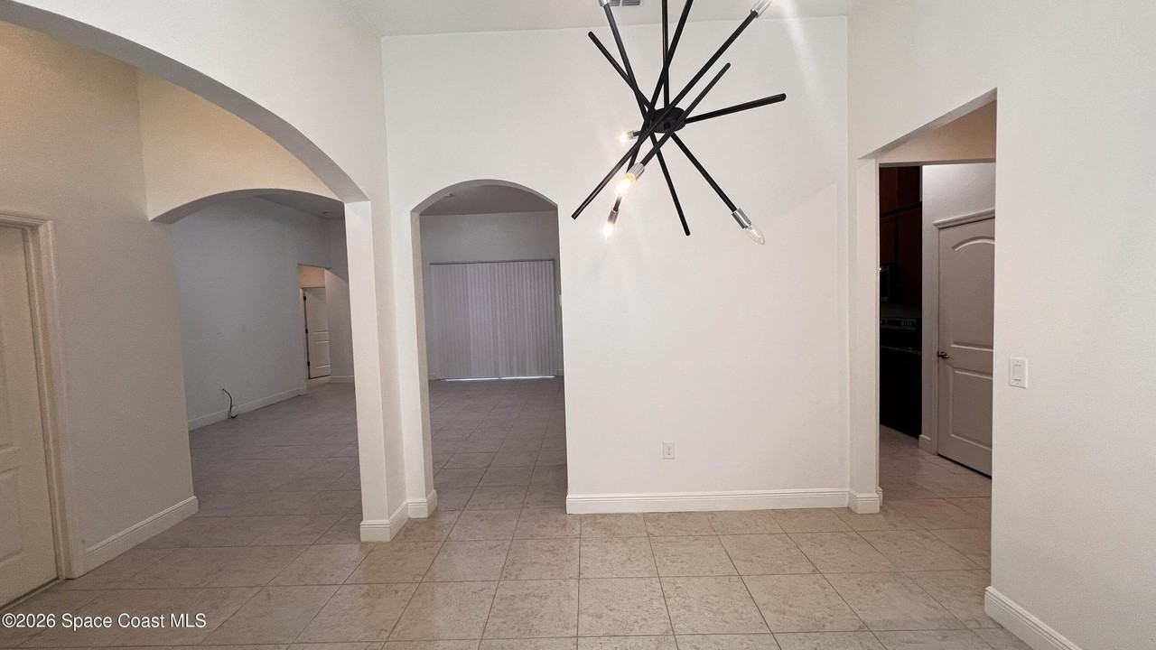 260 De Castro Ave Se - Photo 6 of 39