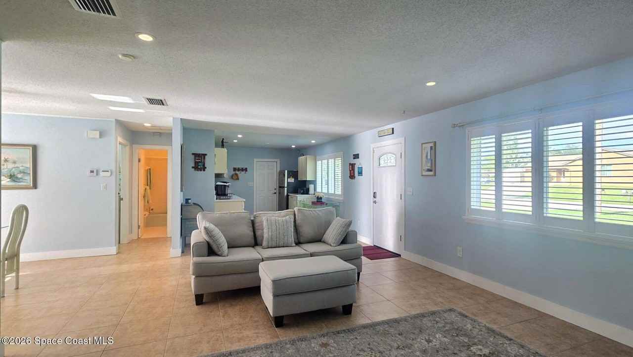 2706 Kumquat Dr - Photo 5 of 26
