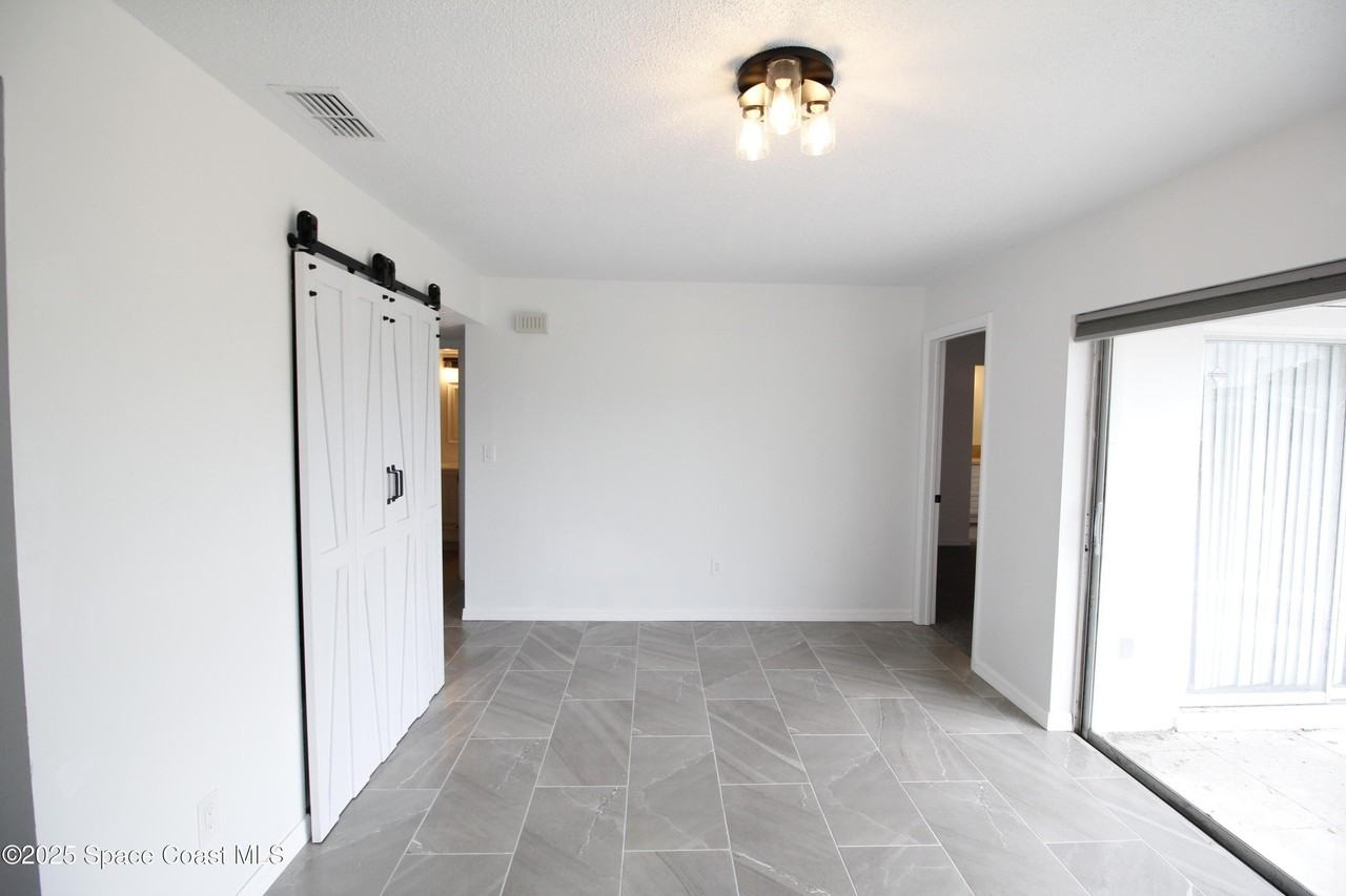 3002 Edgewood Dr Ne - Photo 6 of 24