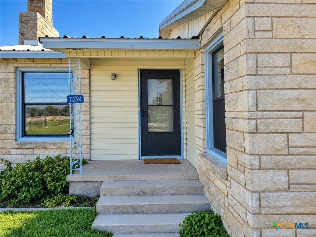 11292 E Highway 190 - Photo 2 of 16