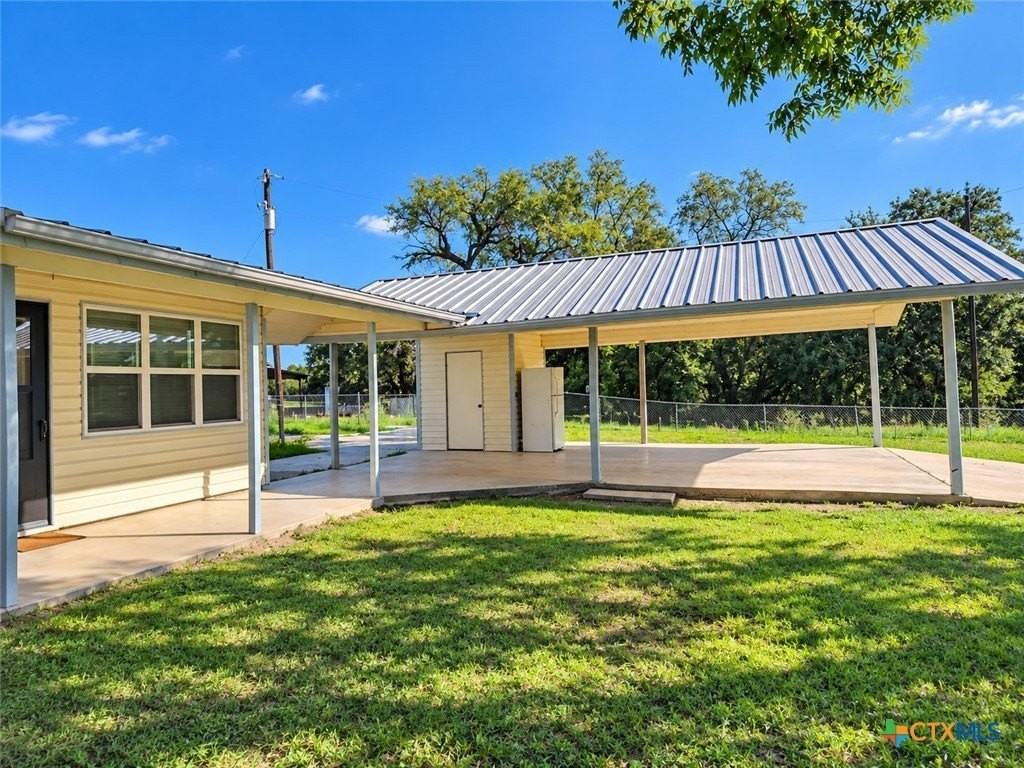 11292 E Highway 190 - Photo 4 of 16