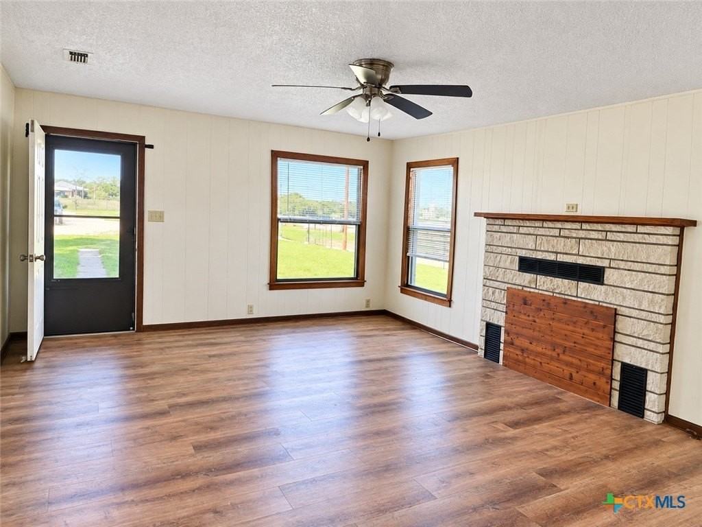11292 E Highway 190 - Photo 6 of 16