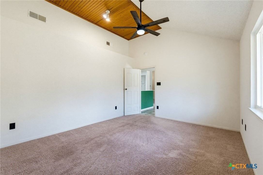 105 Mandy Cir - Photo 7 of 15