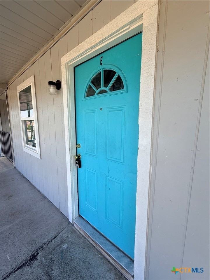 2104 Jerome Dr #E - Photo 2 of 15