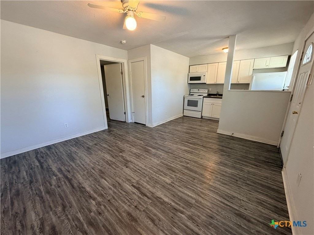 2104 Jerome Dr #E - Photo 4 of 15