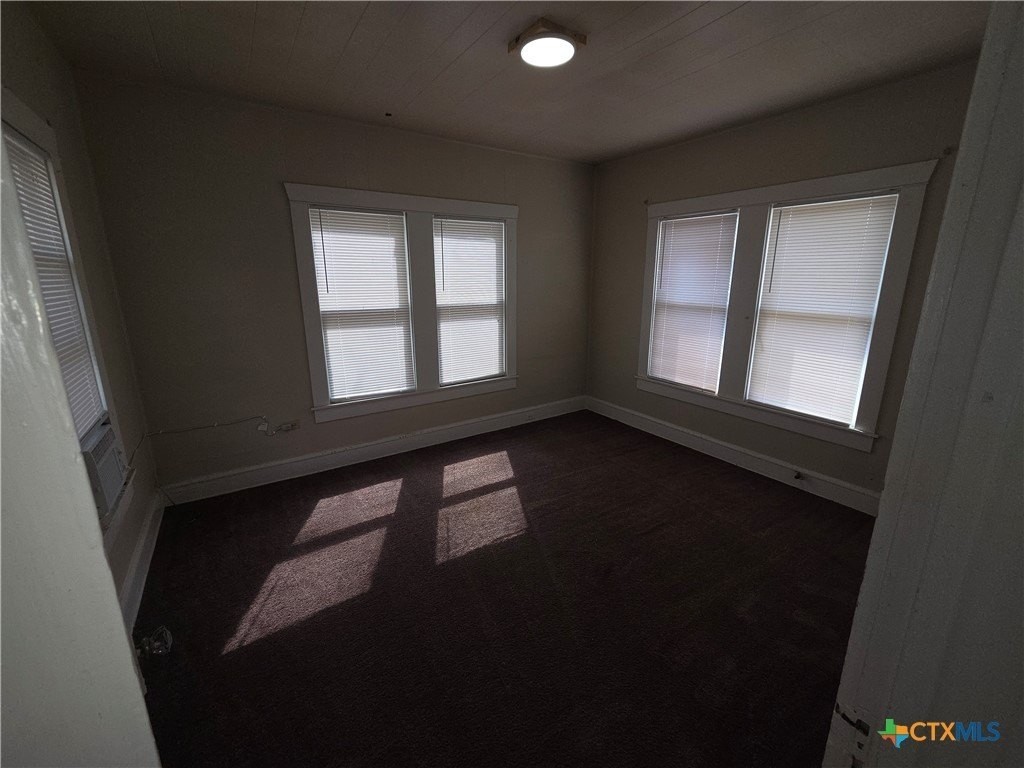 711 S 15th St - Photo 6 of 6