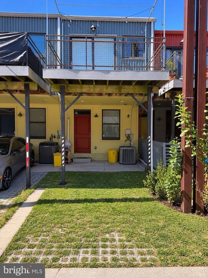 21 N Decker Ave - Photo 2 of 3