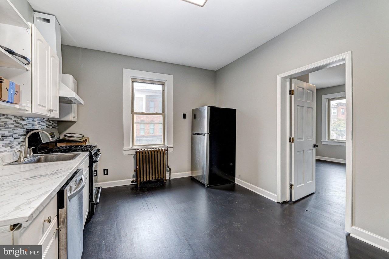 3301 Foster Ave - Photo 6 of 15