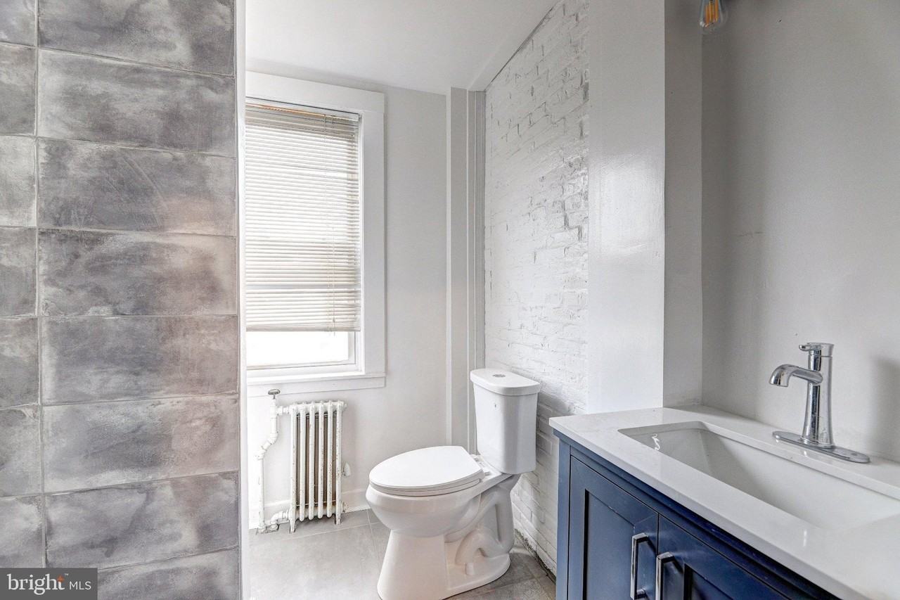 3301 Foster Ave - Photo 7 of 15