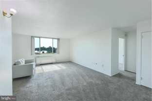 1 E University Pkwy #908 - Photo 1 of 1