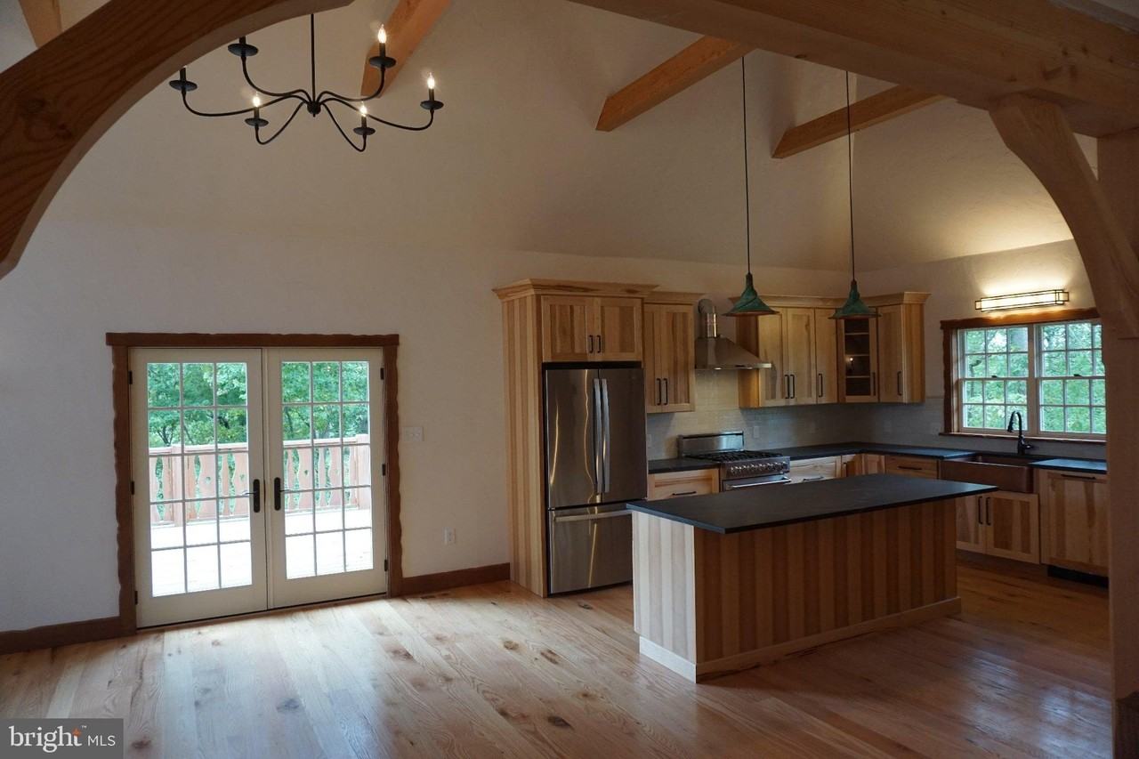 4724 Pleasant Grove Rd - Photo 2 of 45