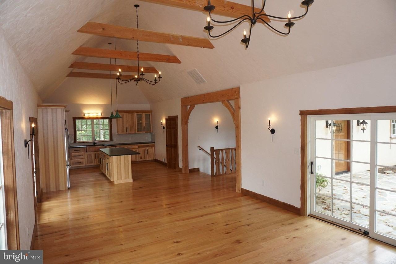4724 Pleasant Grove Rd - Photo 5 of 45