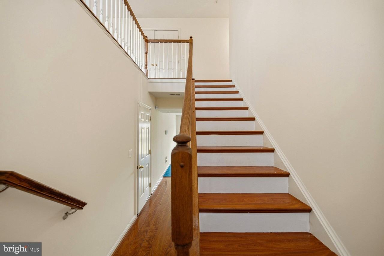 3417 Amberton Ct - Photo 3 of 37