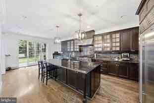 4702 W Virginia Ave - Photo 1 of 1