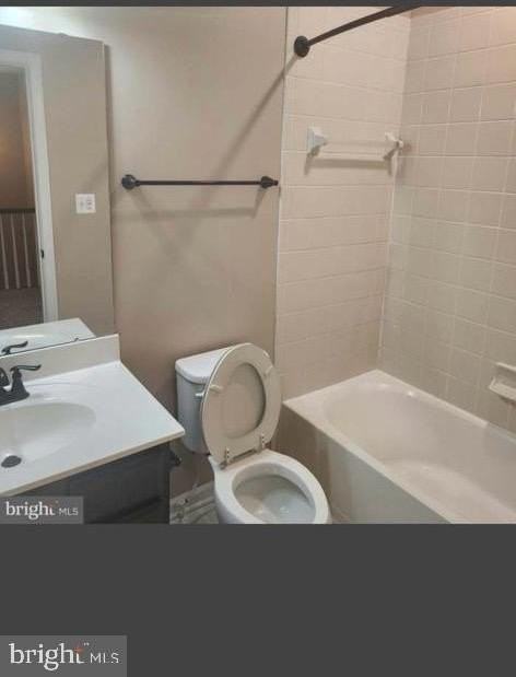 15613 Swanscombe Loop - Photo 2 of 5