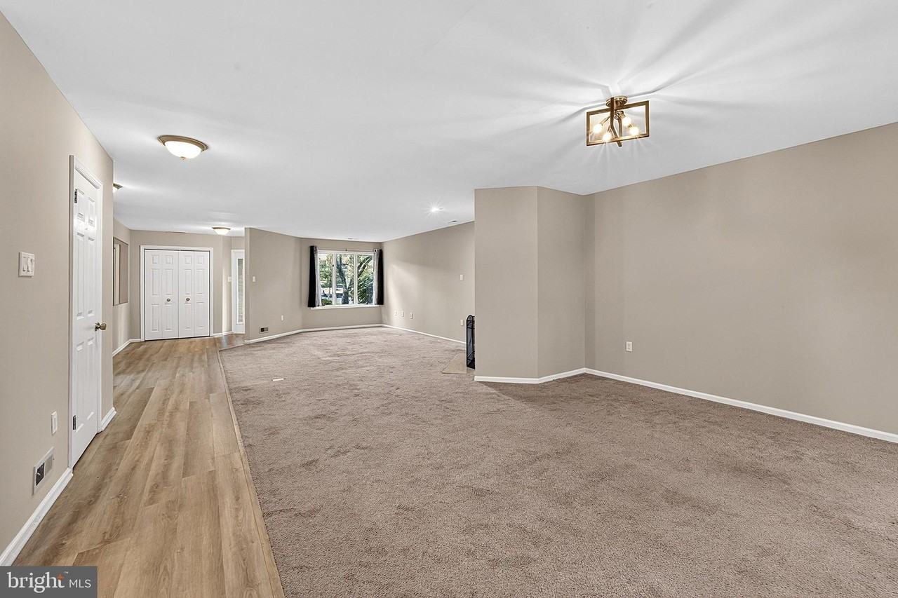 51 Woodmont Dr - Photo 6 of 34