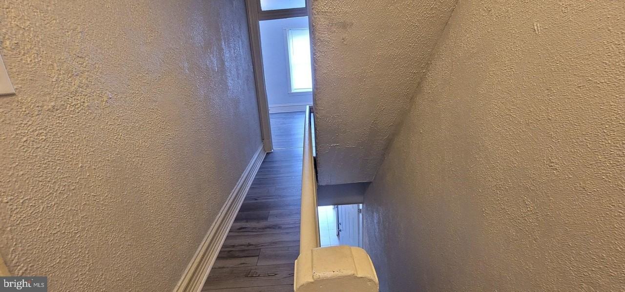 136 Elm St #B - Photo 6 of 18
