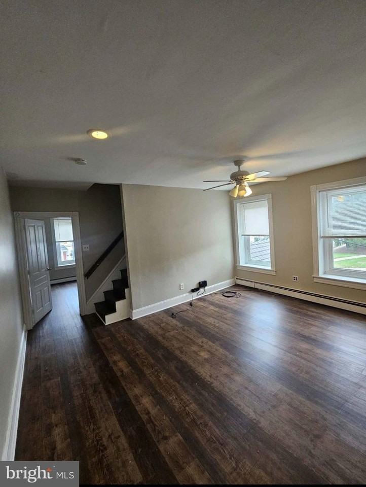 9 N West St - Photo 7 of 13