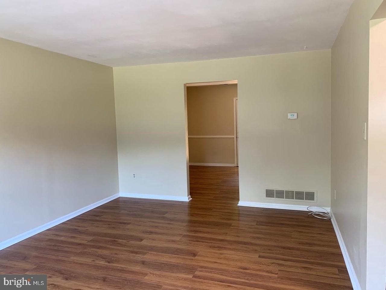 249 Periwinkle Ave - Photo 5 of 46