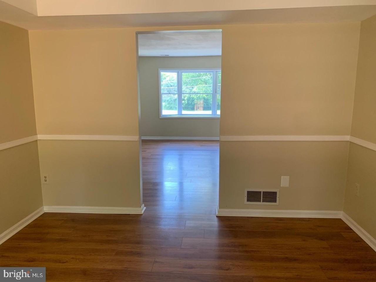 249 Periwinkle Ave - Photo 6 of 46