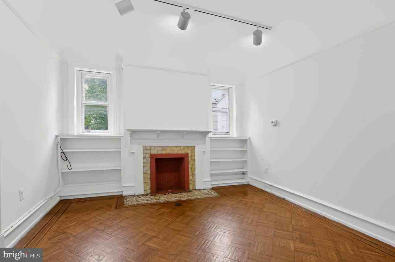 3512 Lancaster Ave #1E - Photo 2 of 13
