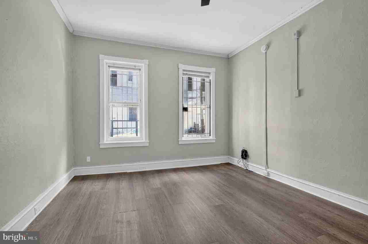 1202 N 7th St #1F - Photo 6 of 15