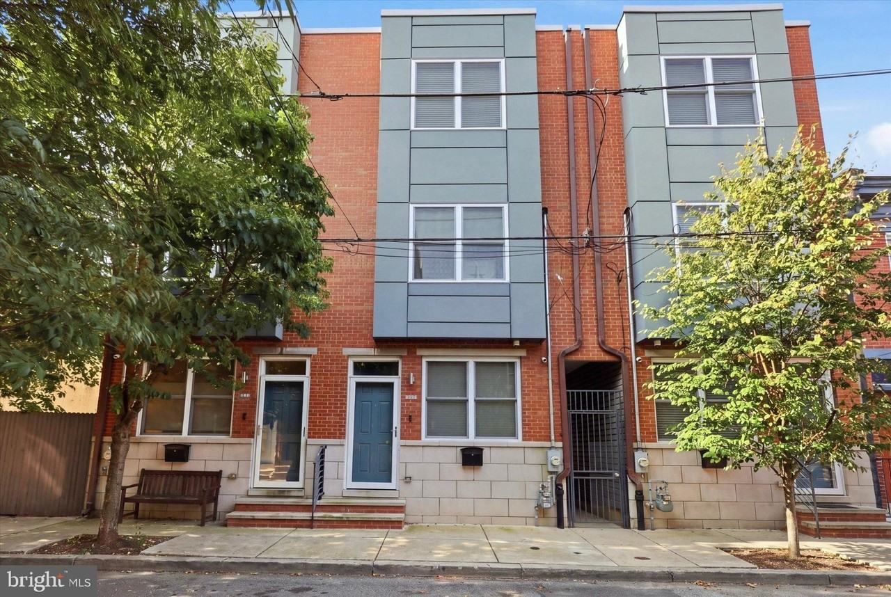 2138 Kater St - Photo 3 of 36