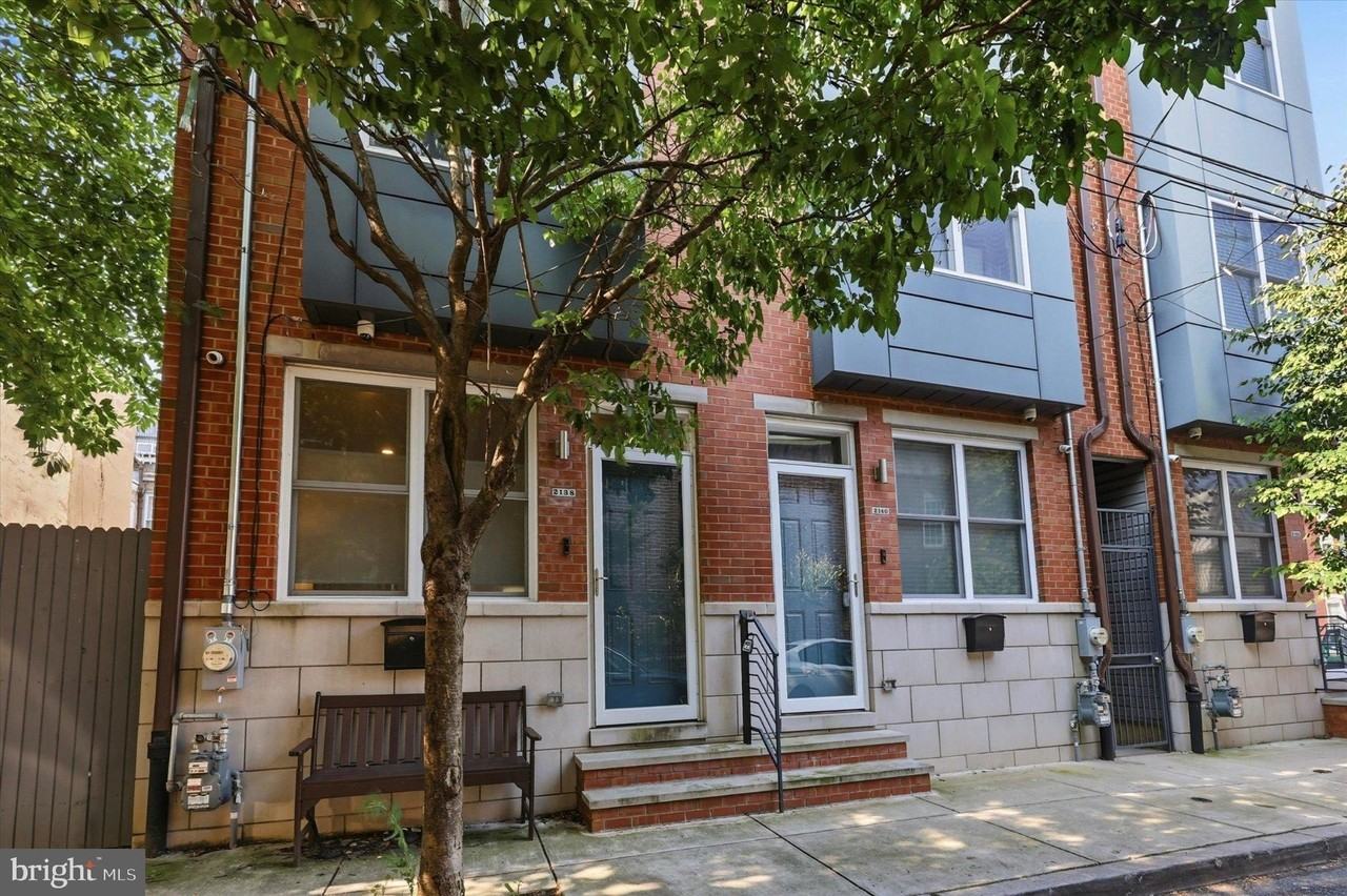2138 Kater St - Photo 4 of 36