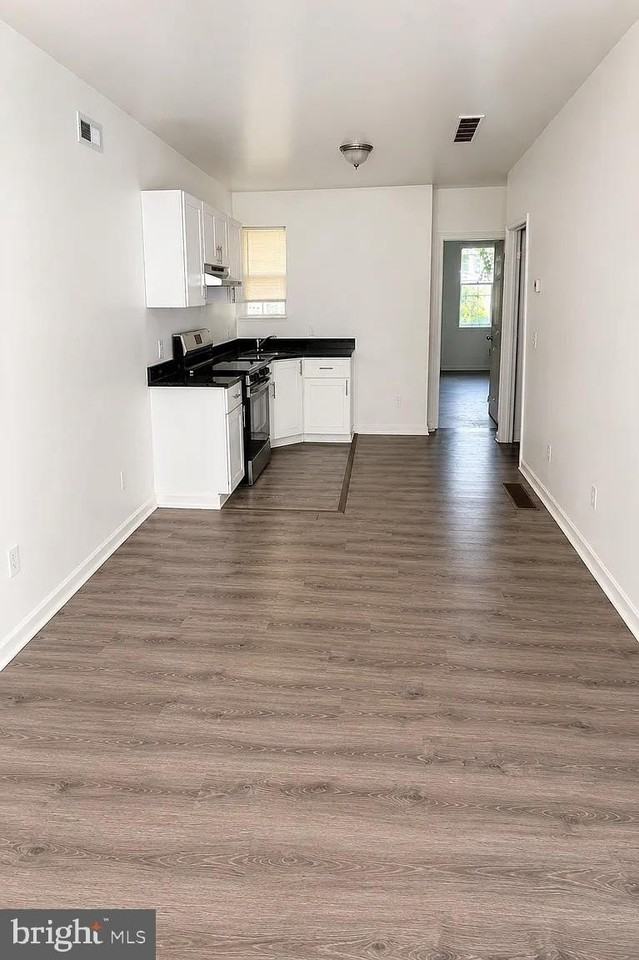 125 N Wilton St - Photo 4 of 22