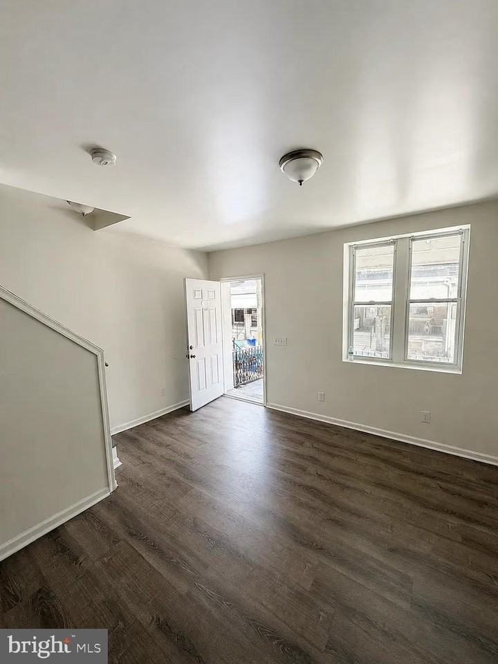 125 N Wilton St - Photo 7 of 22