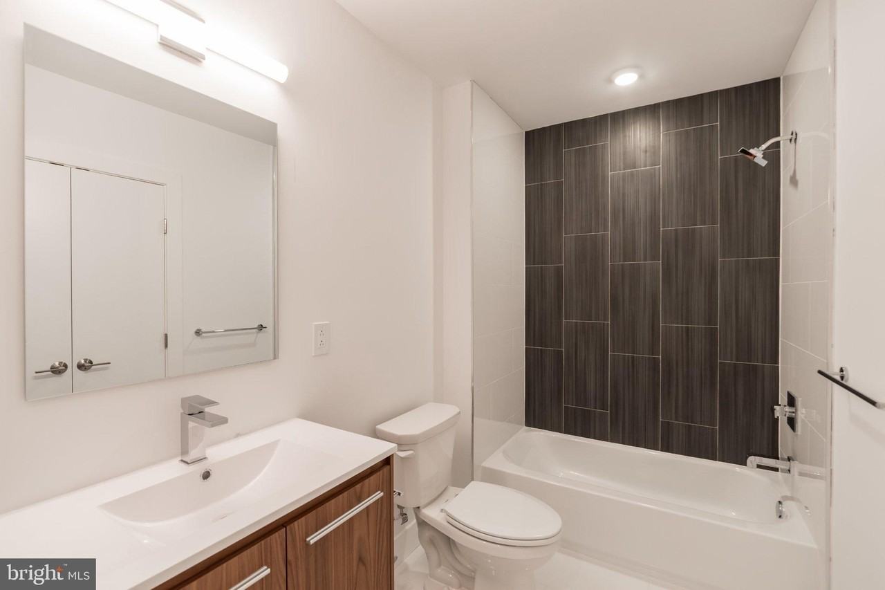 813 N Broad St #413 - Photo 7 of 29