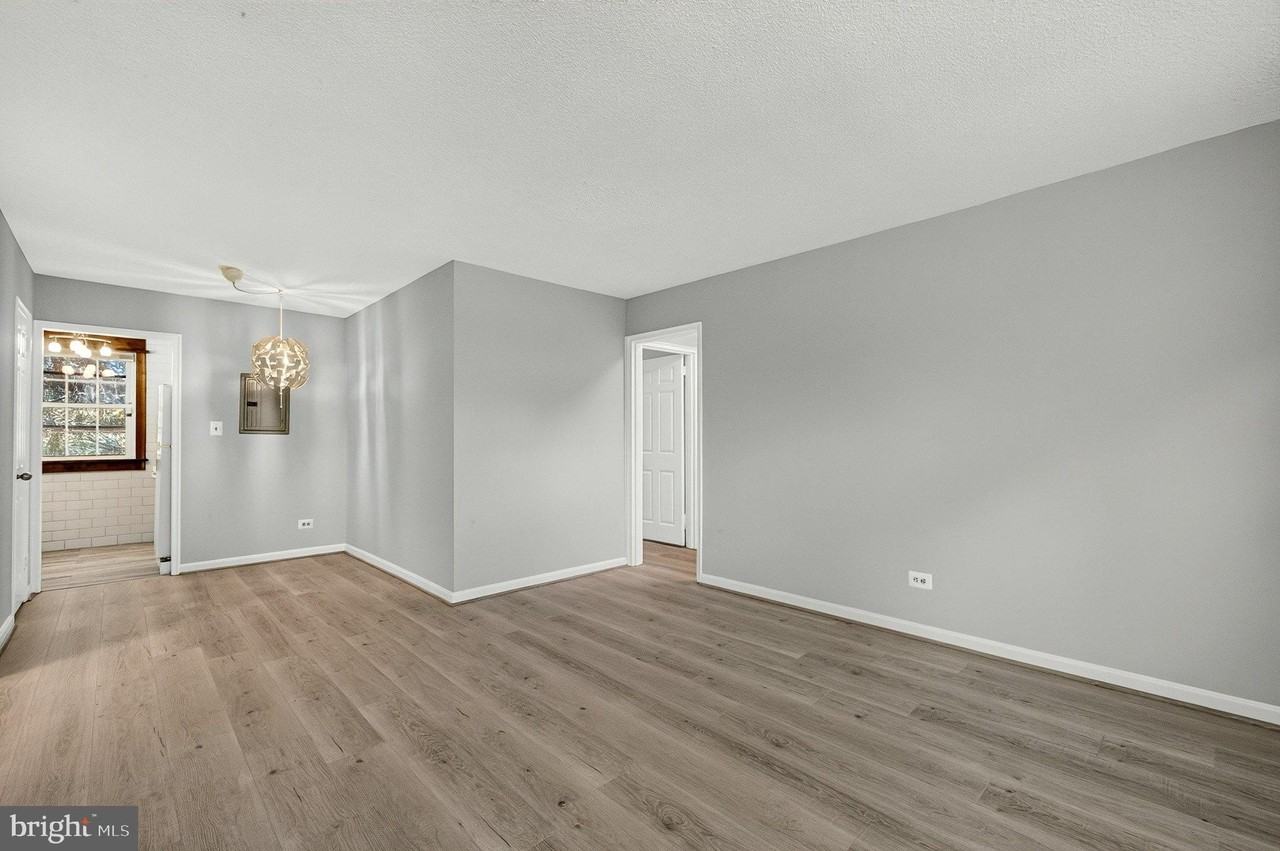 4376 N Pershing Dr #4 - Photo 6 of 18