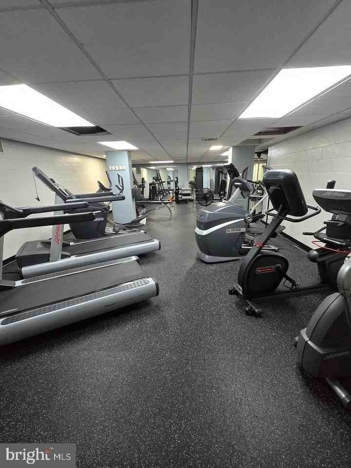 4501 Arlington Blvd #811 - Photo 2 of 13