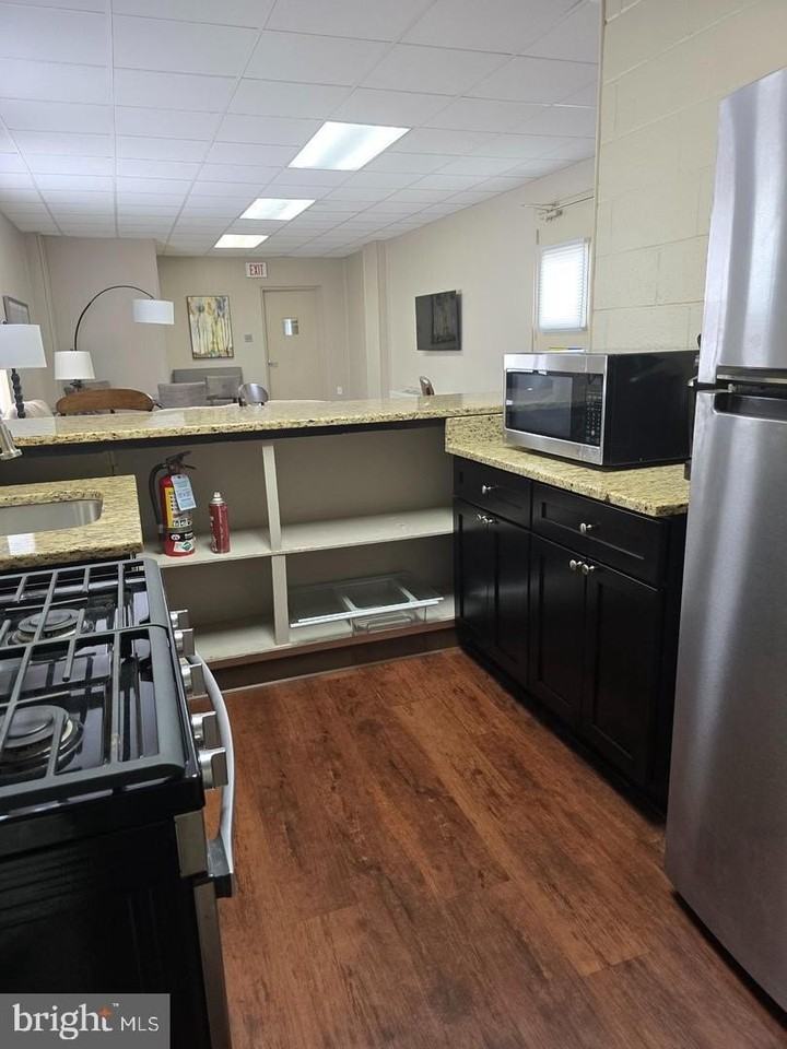 4501 Arlington Blvd #811 - Photo 7 of 13