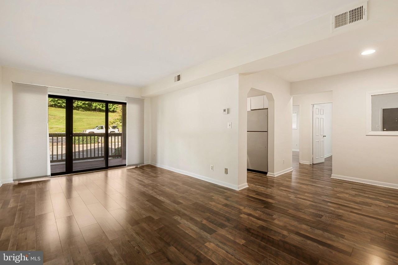 103 Skyhill Rd #3 - Photo 4 of 23