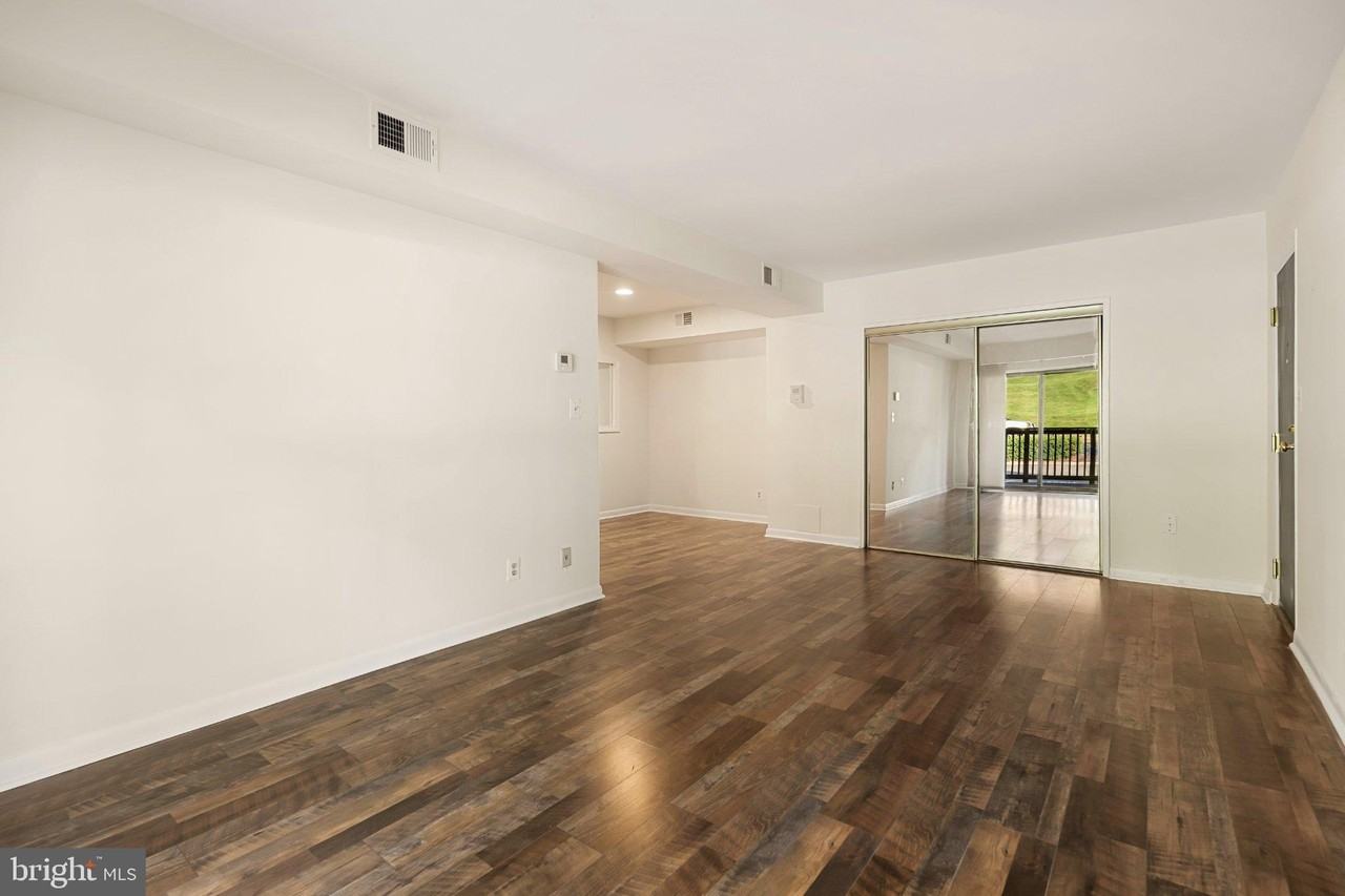 103 Skyhill Rd #3 - Photo 5 of 23