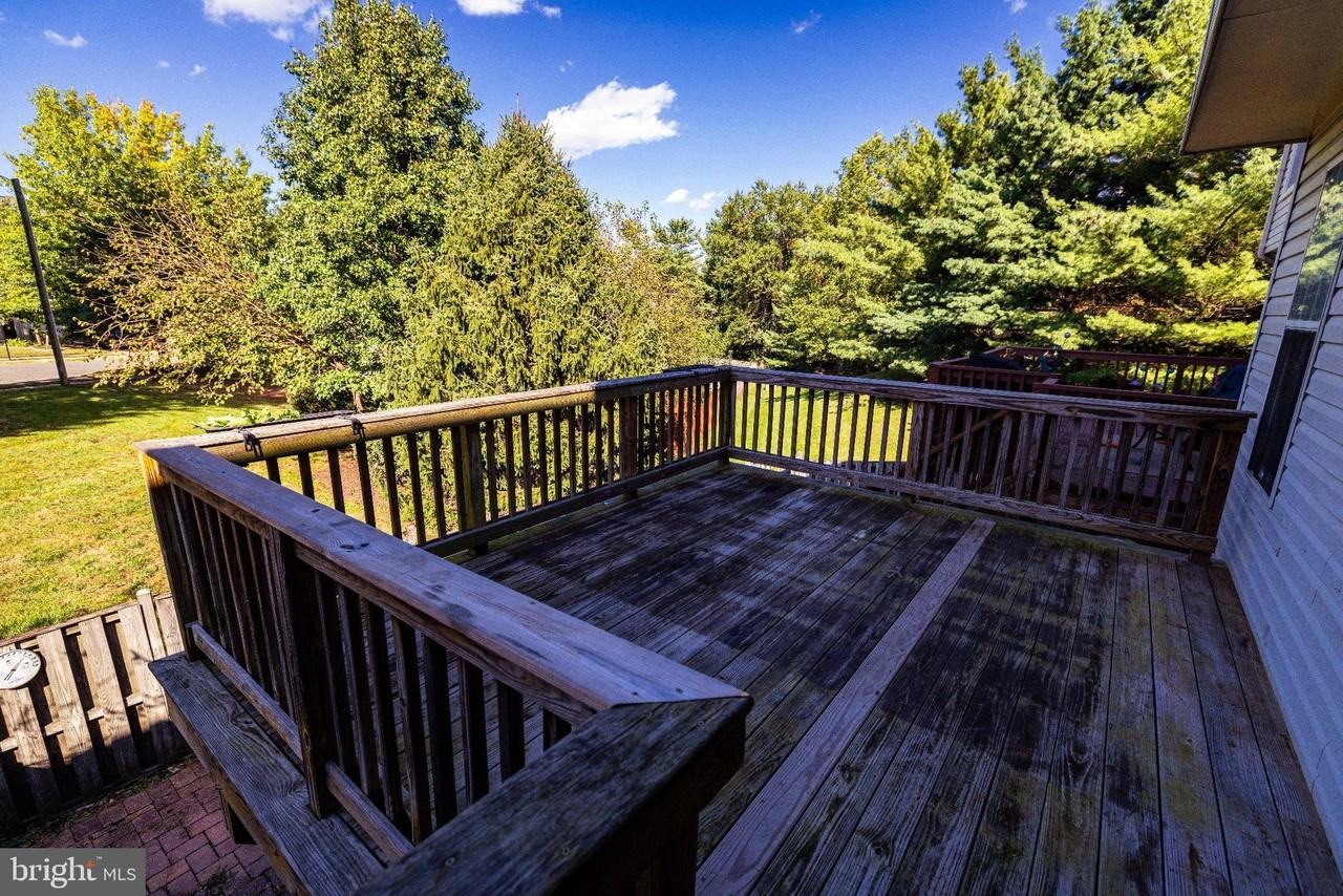 10327 Oconnell Ct - Photo 4 of 13