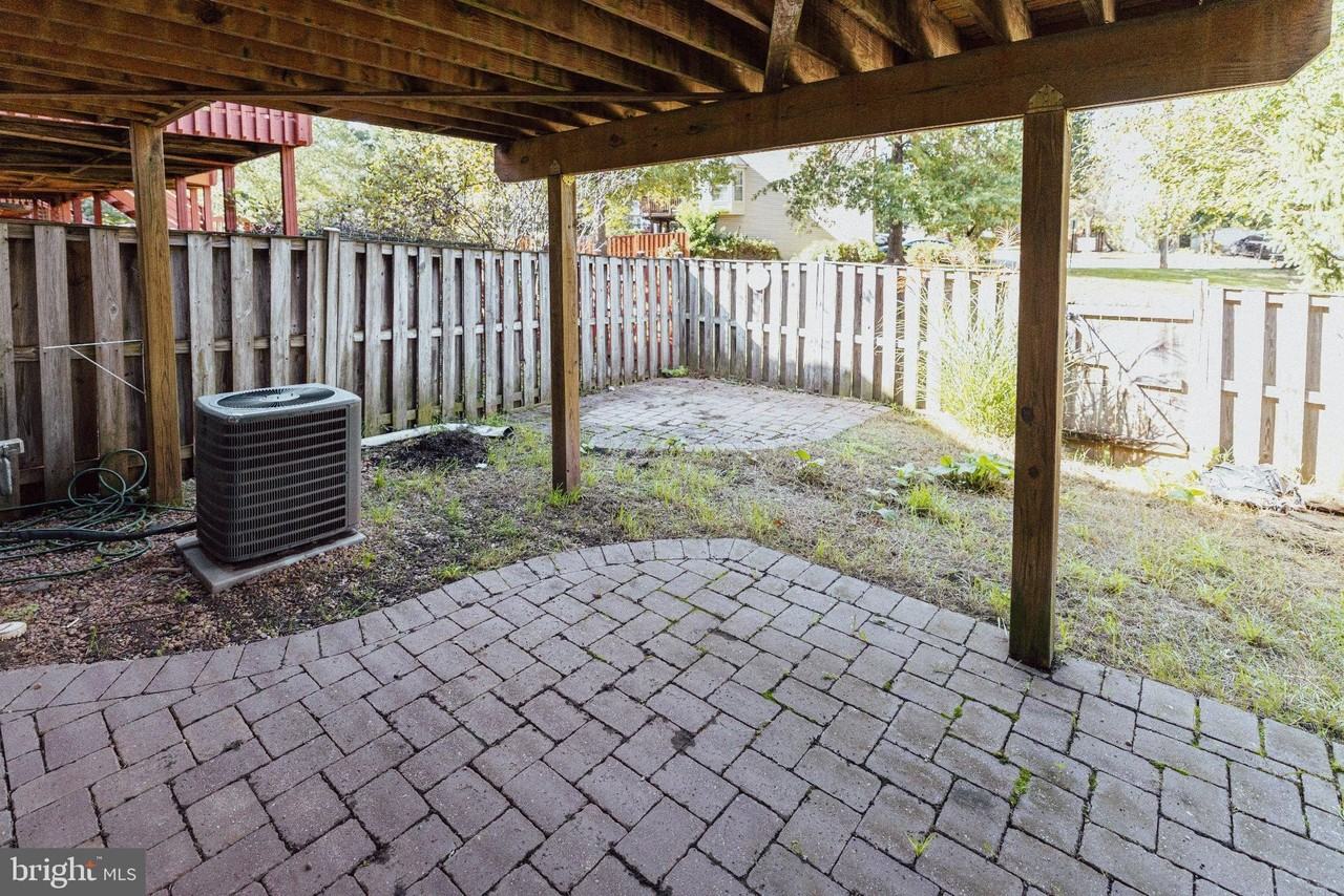 10327 Oconnell Ct - Photo 5 of 13