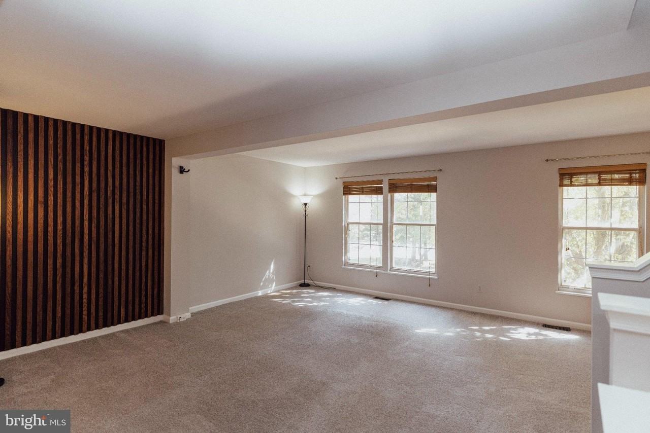 10327 Oconnell Ct - Photo 6 of 13