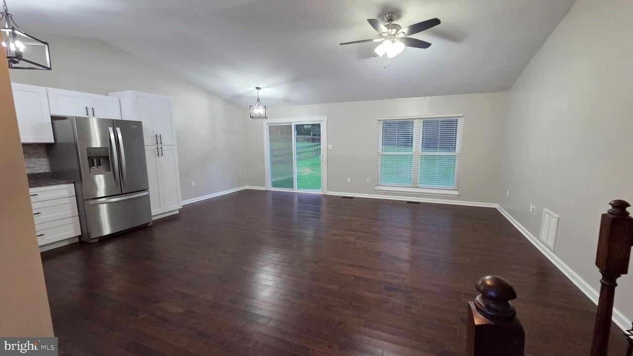 7337 Mariposa Dr - Photo 5 of 21