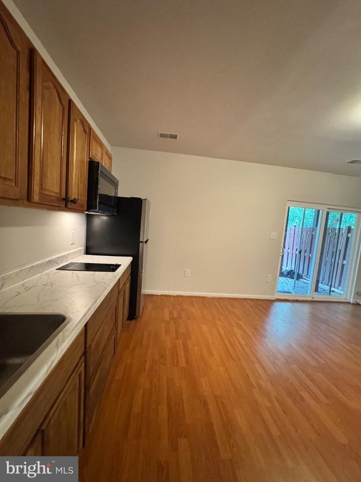 17360 Kildare Ln - Photo 7 of 11
