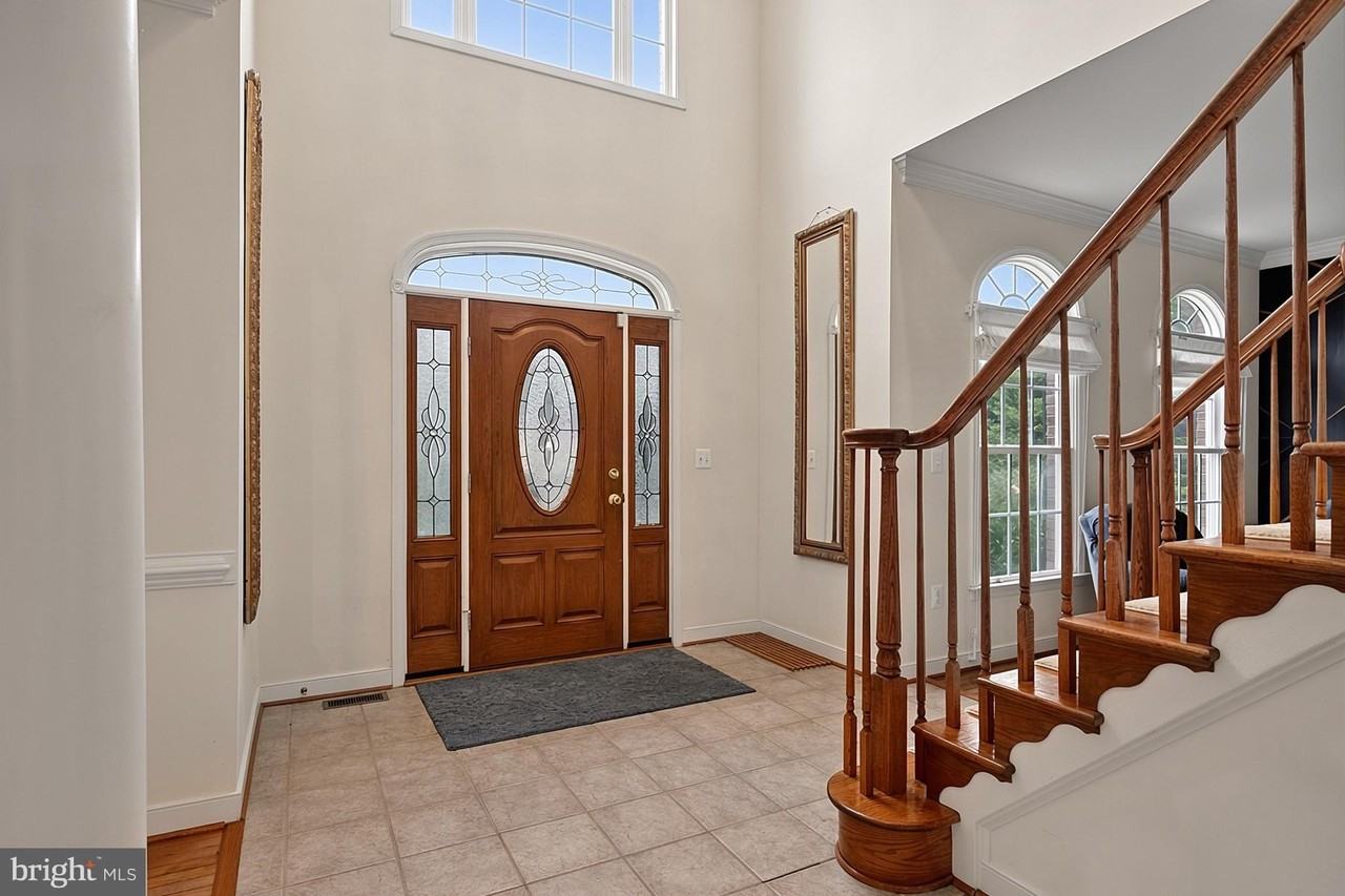 17968 Swans Creek Ln - Photo 7 of 50