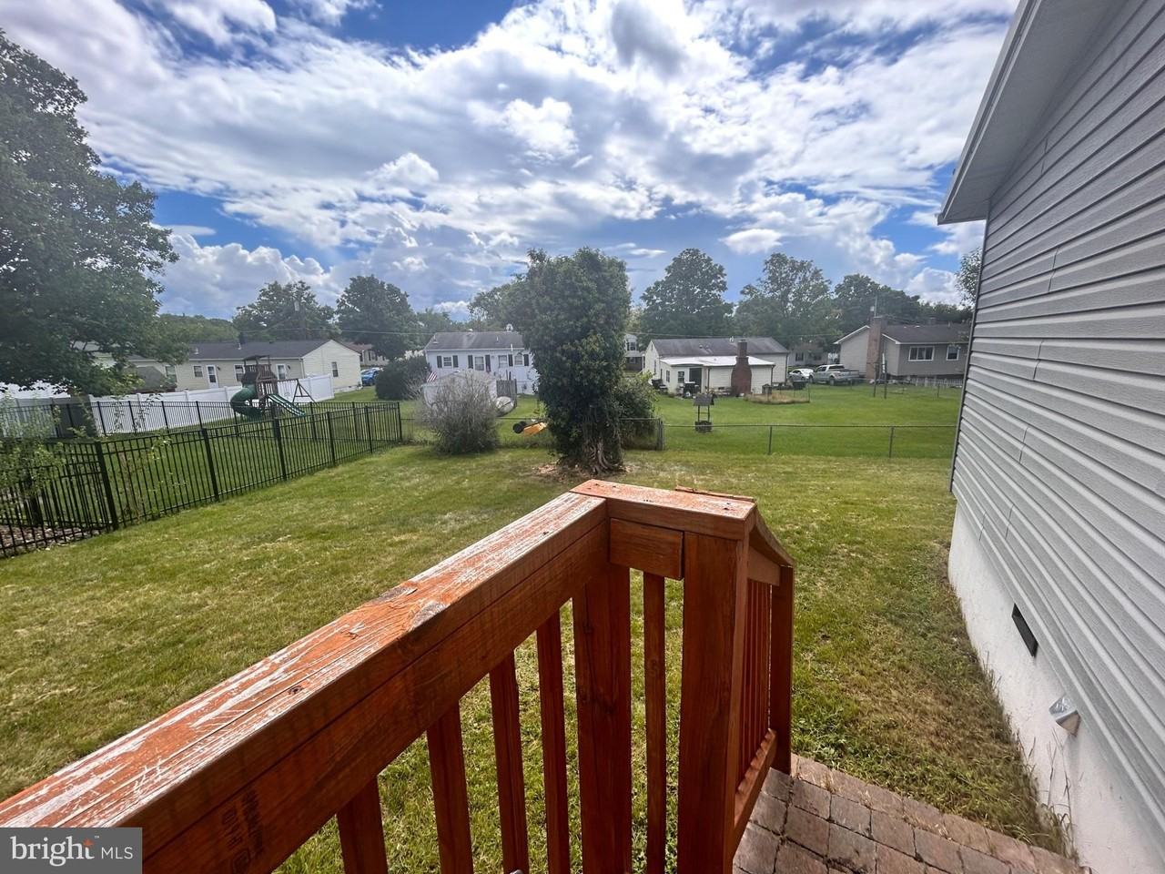 419 Shenandoah Pl - Photo 3 of 11