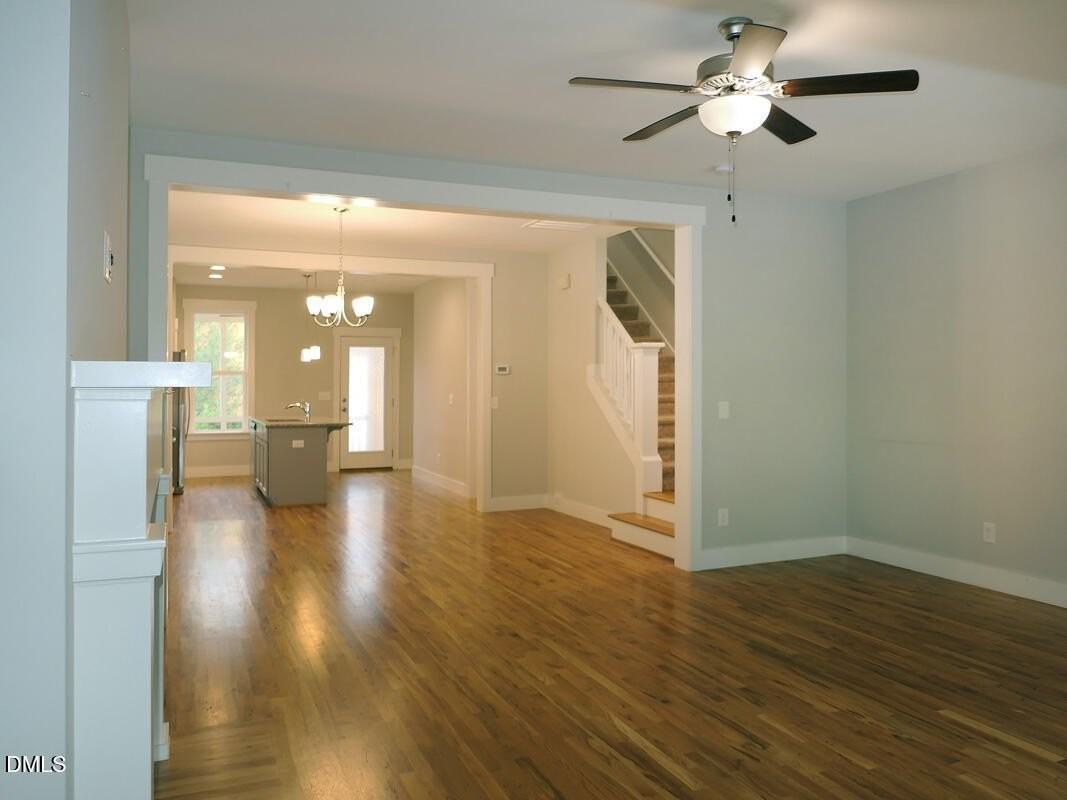 35 Hawk Point Rd - Photo 6 of 37
