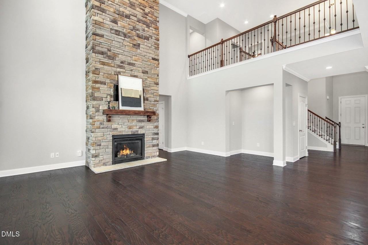 2204 Stillness Pond Ln - Photo 7 of 34