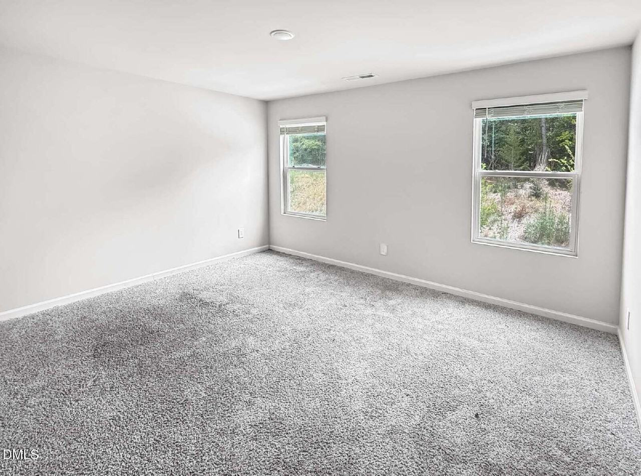 675 Rolling Fields Dr - Photo 7 of 20