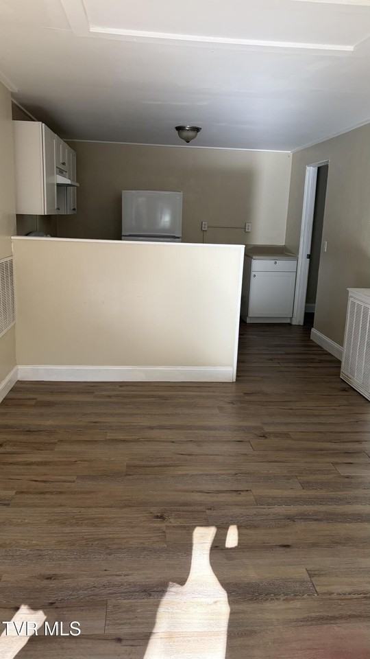 1725 Jefferson Ave #4 - Photo 2 of 6